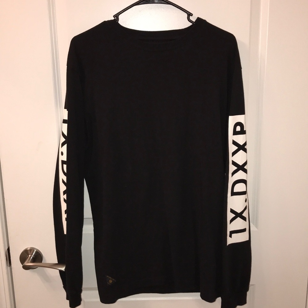 10.Deep Triple Box Long Sleeve T Shirt black